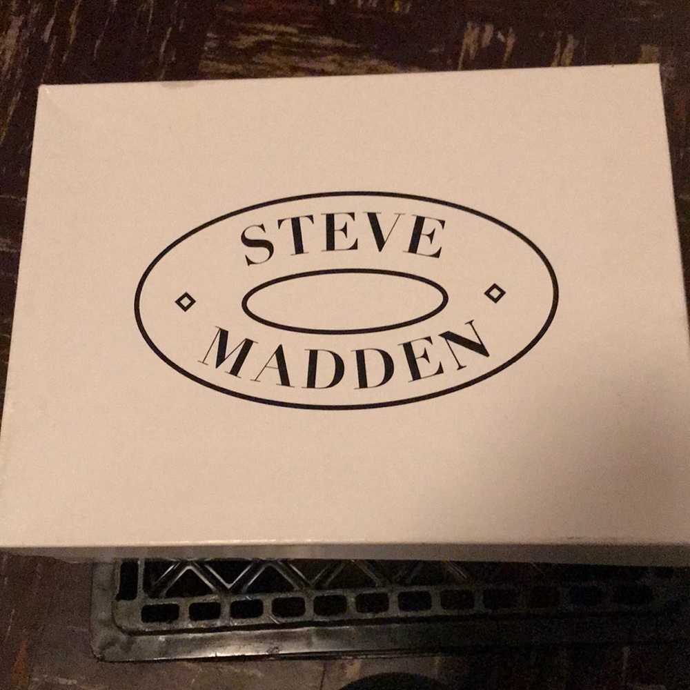 Steve Madden Heels - Gold